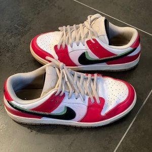 NIKE Dunks HABIBI